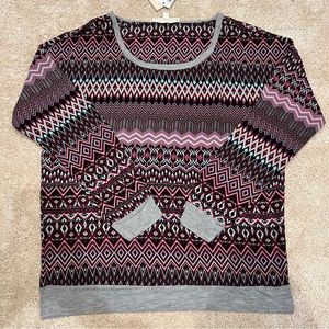 Geometric Pattern Top! NWT! By Pink Rose. Light weight material.